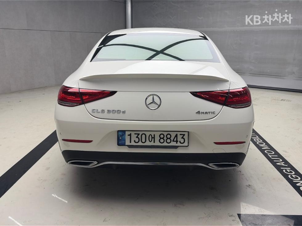 Mercedes-Benz CLS-Class BASE MODEL — фото 3