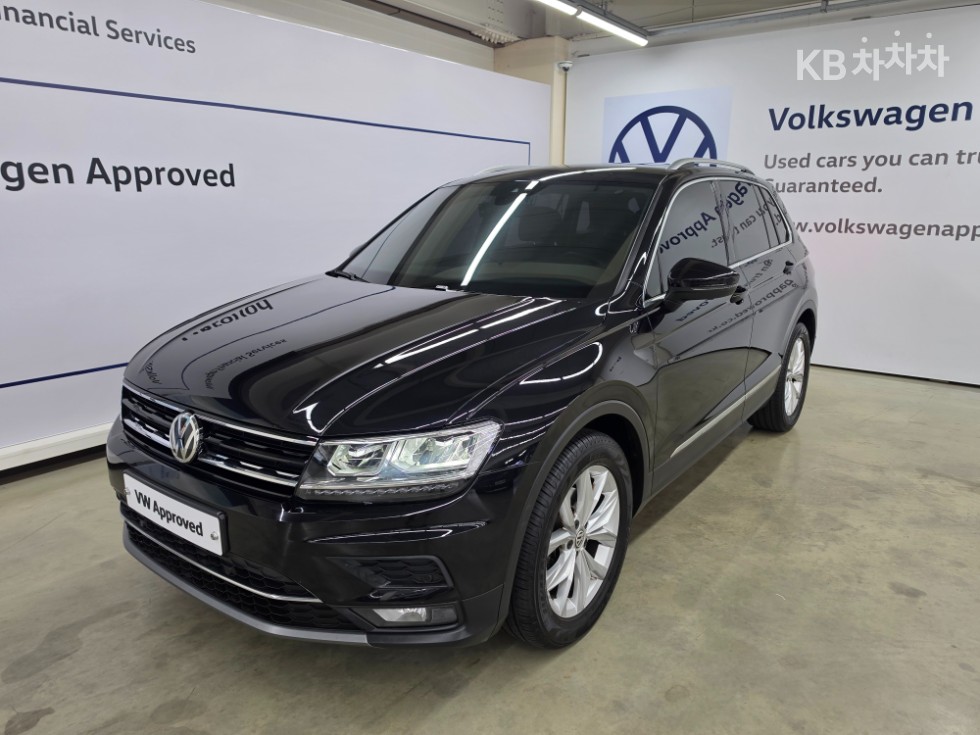Volkswagen Tiguan Premium — фото 2