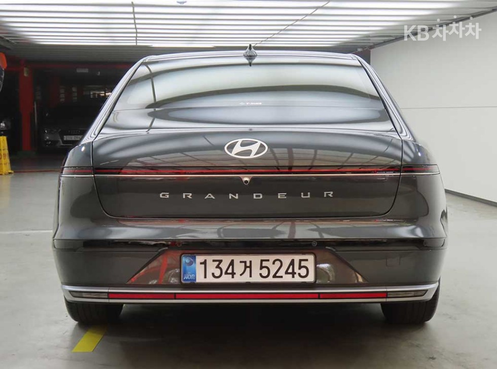Hyundai Grandeur Premium — фото 3