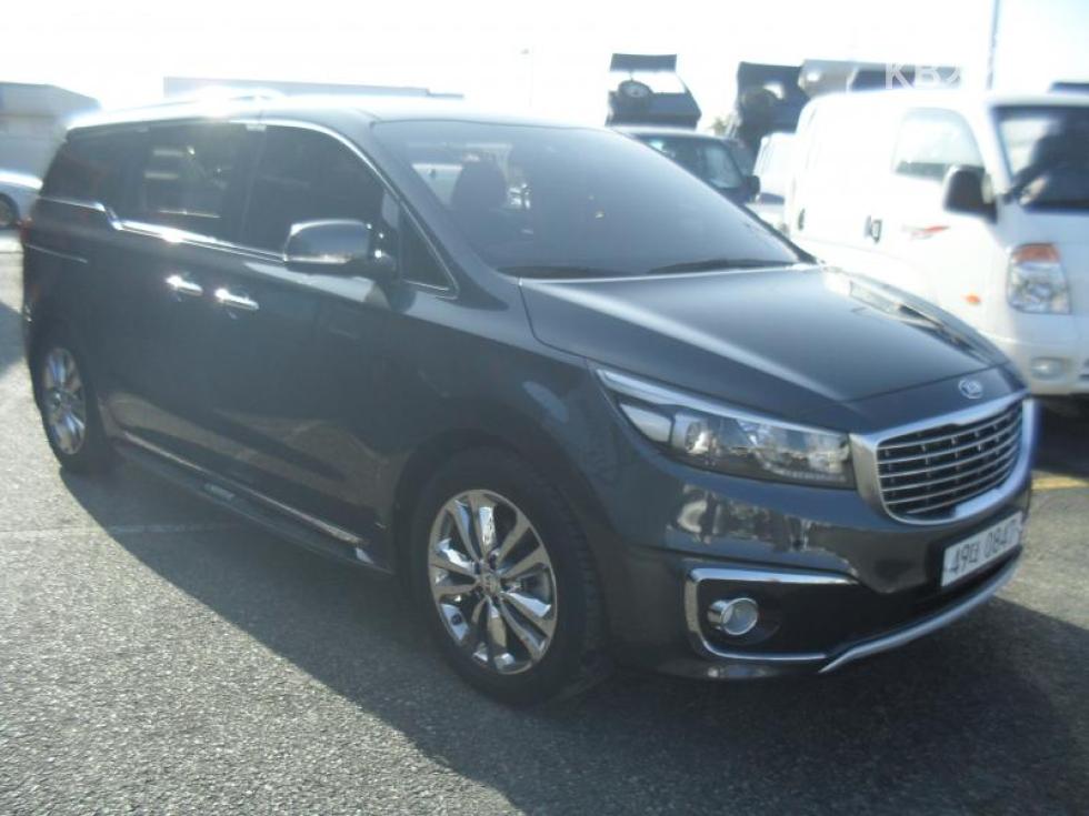2017 - kia carnival