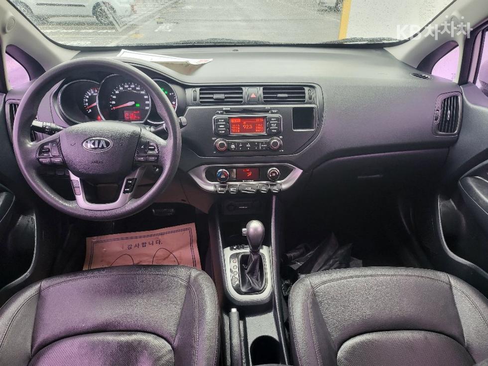 2012 - kia pride