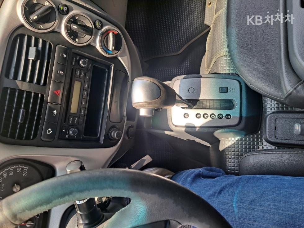 2016 - kia bongo iii