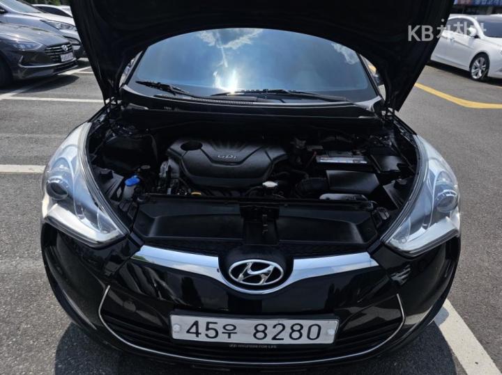 Hyundai Veloster Extreme 9