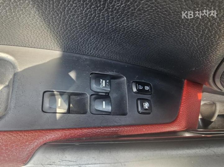 Hyundai Veloster Extreme 10