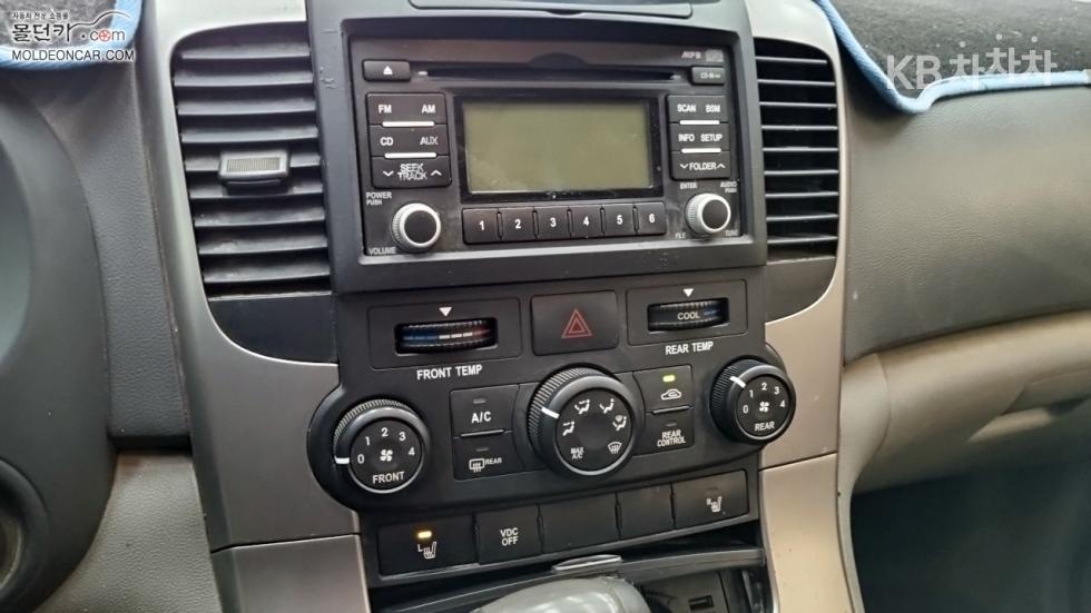 2011 - kia carnival