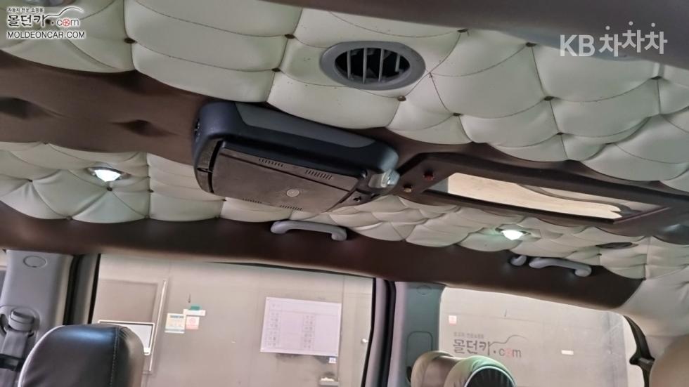 2011 - kia carnival