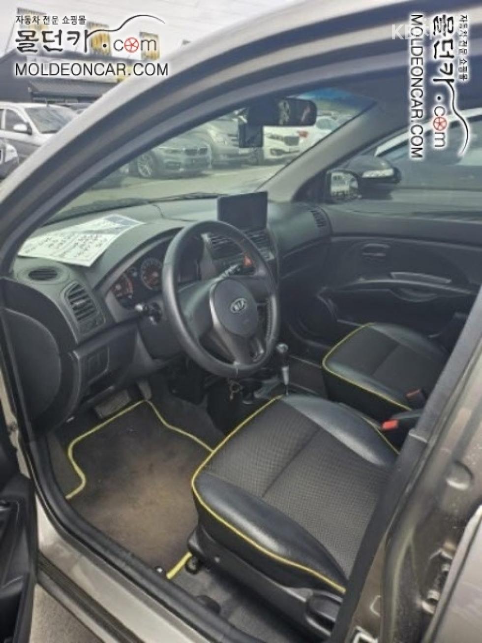 2011 - kia morning