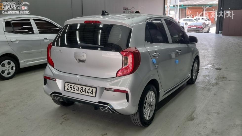 2022 - kia morning