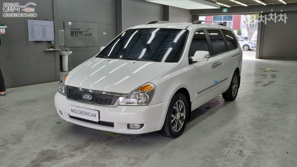 2013 kia carnival