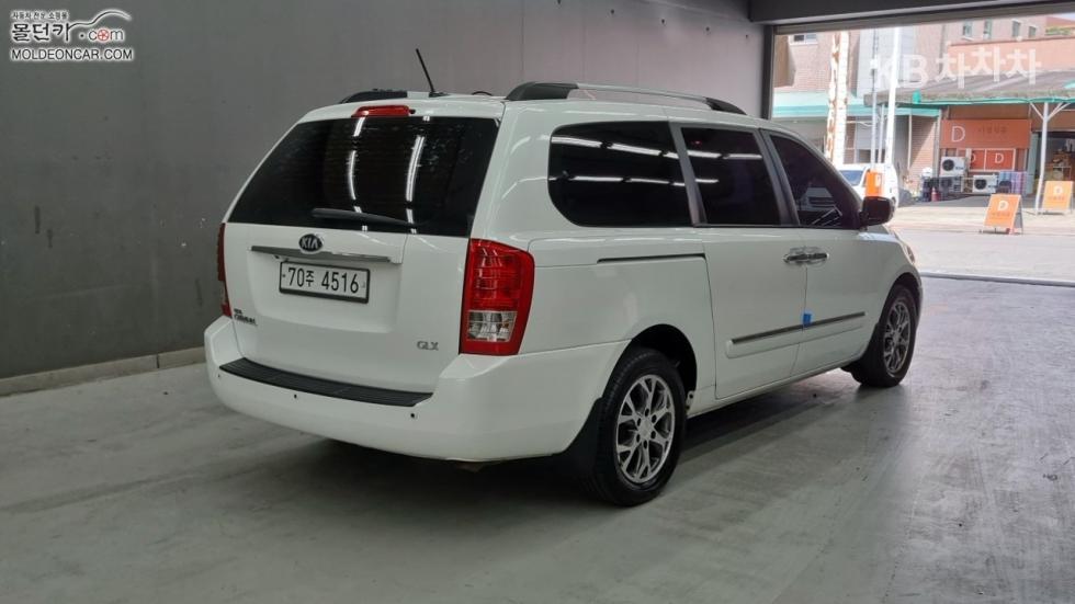 2013 - kia carnival