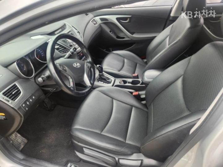 Hyundai Avante 1.6 VGT Smart Base Type 10