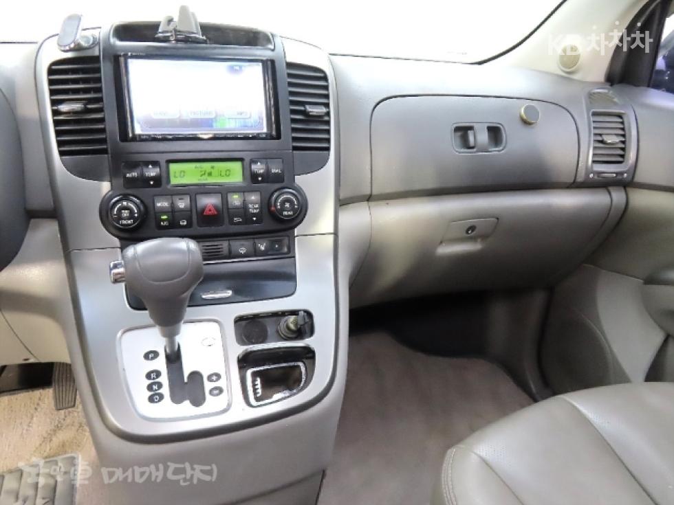 2008 - kia grand carnival