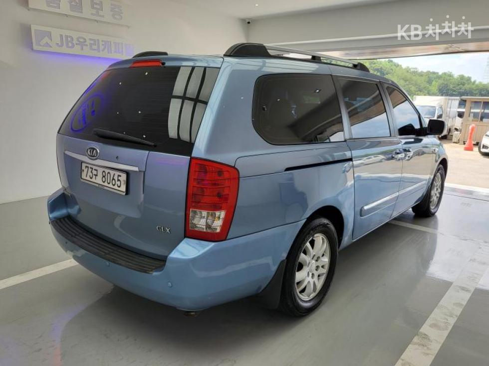 2008 - kia grand carnival
