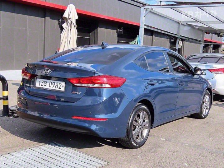 Hyundai Avante AD 1.6 e-VGT Smart Special 5