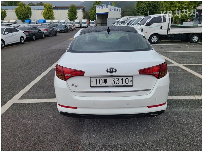 2011 - kia k5