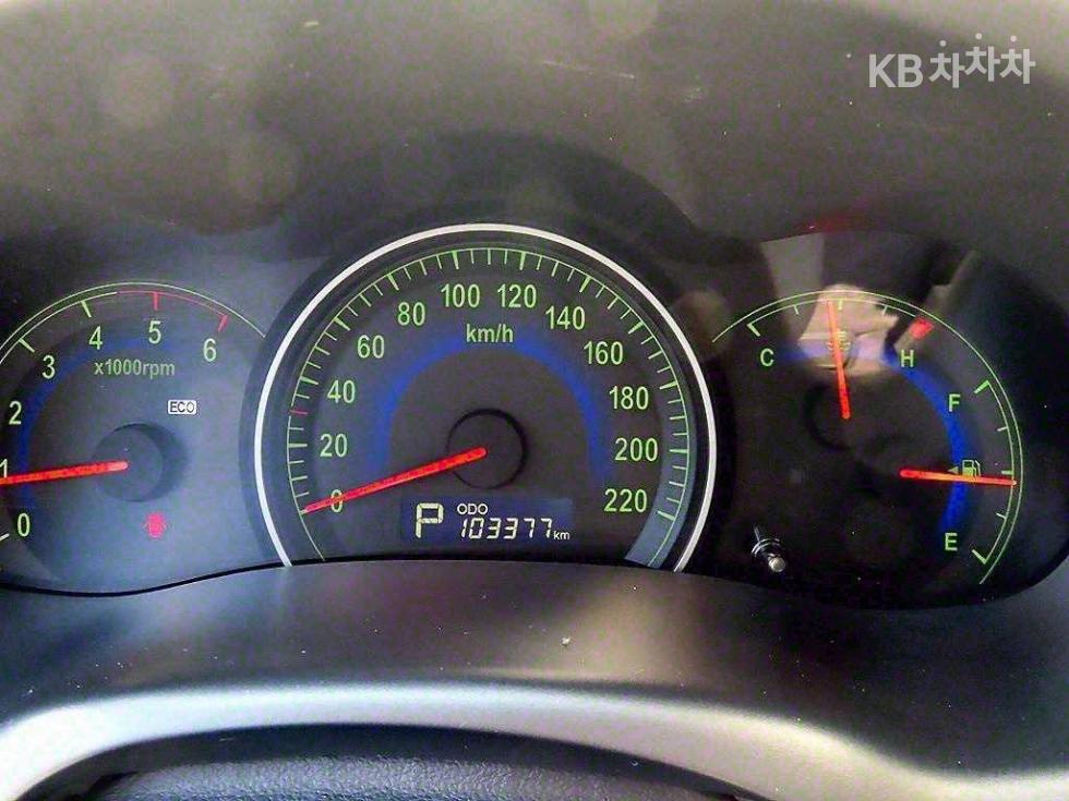 2011 - kia carnival
