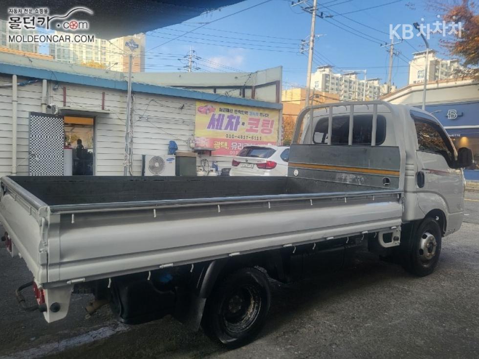 2022 - kia bongo iii