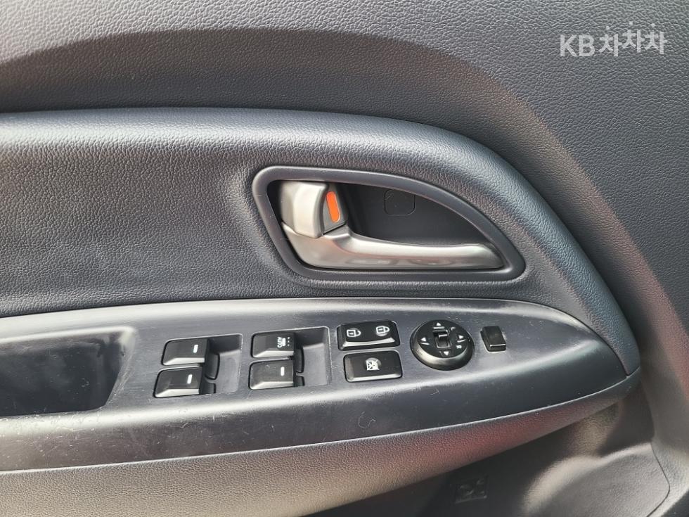 2012 - kia pride