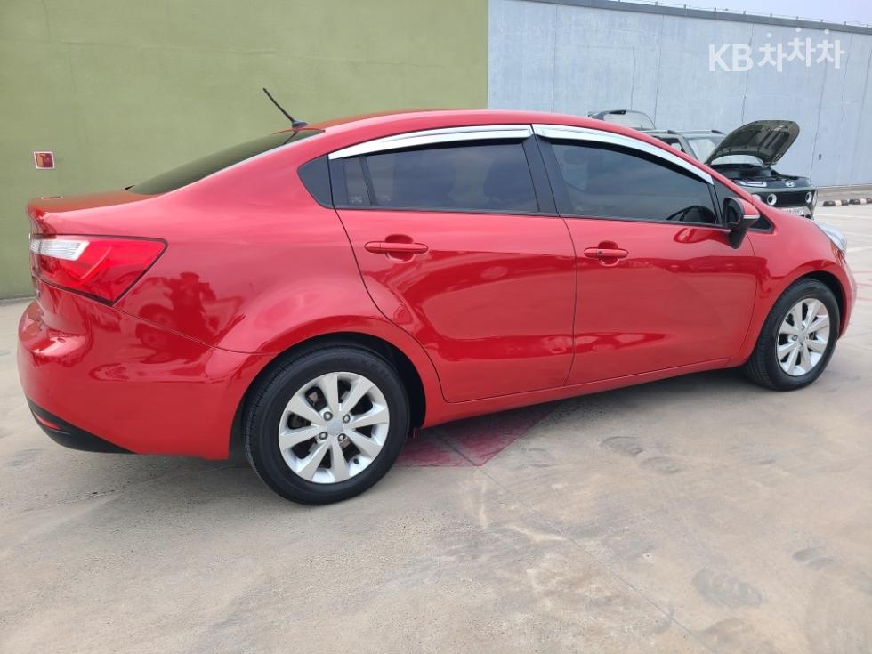 2012 - kia pride