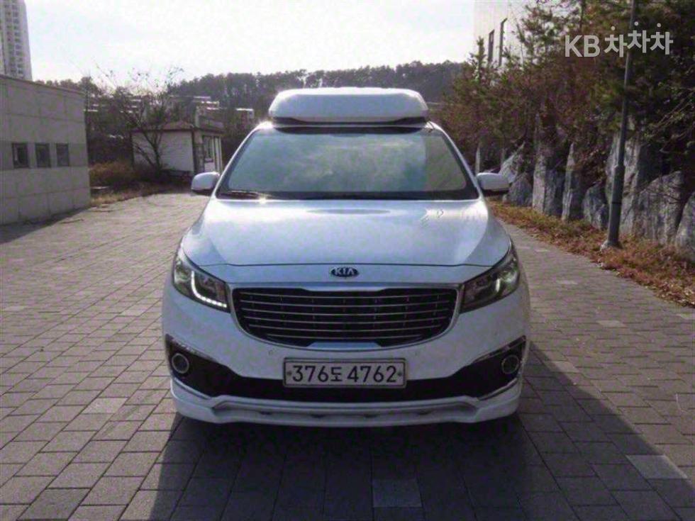2018 - kia carnival