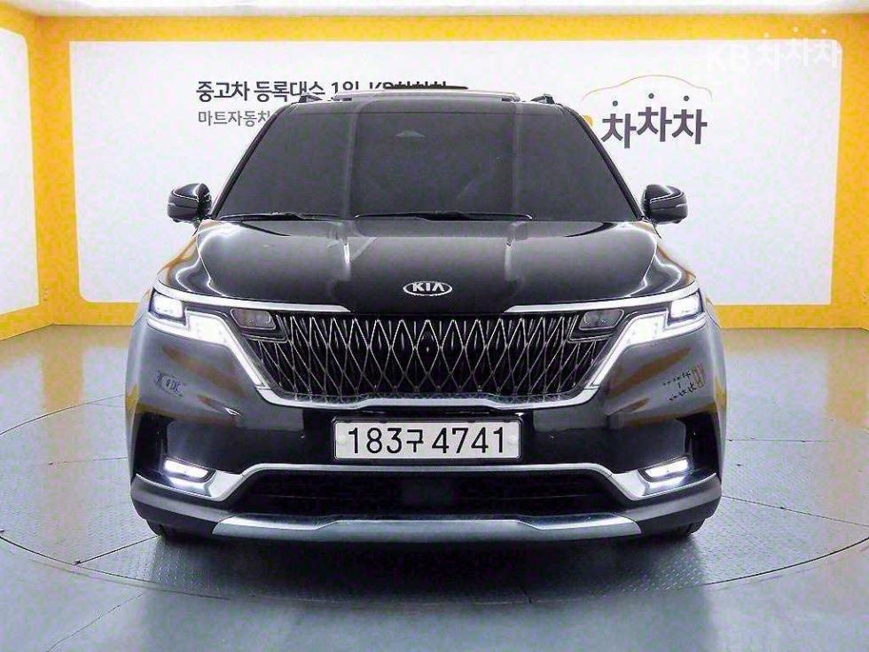 2021 - kia carnival