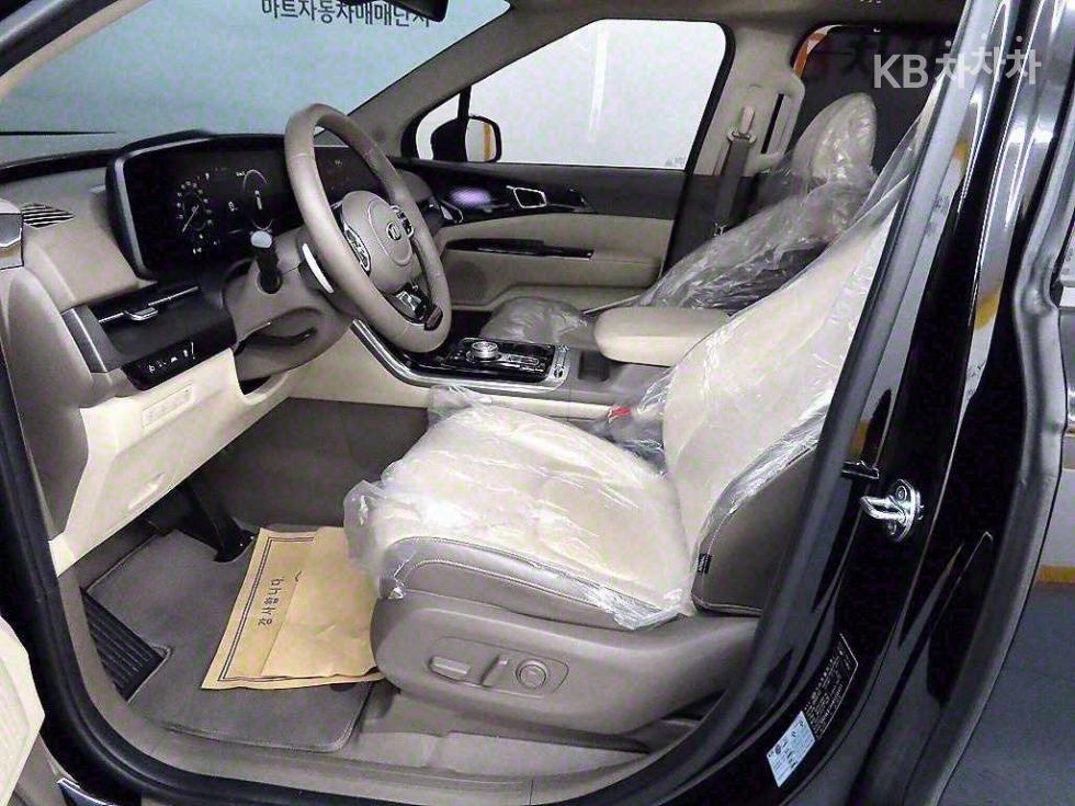 2021 - kia carnival