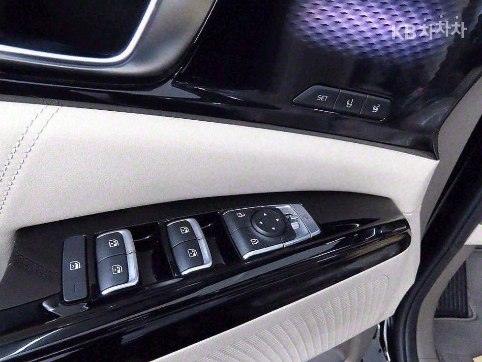2021 - kia carnival