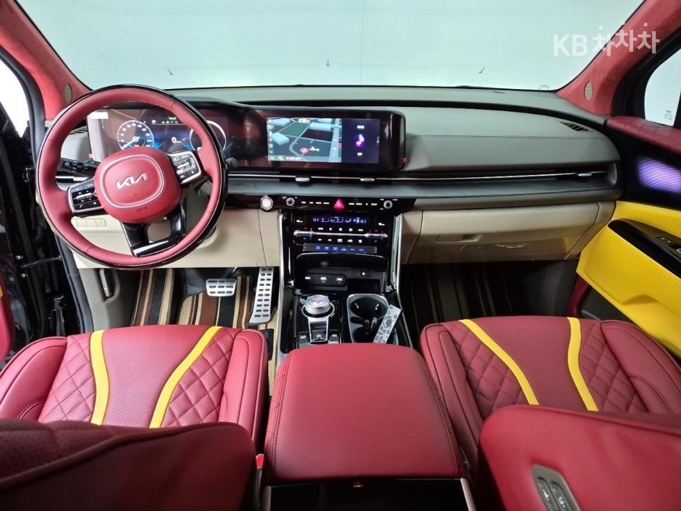 2023 - kia carnival