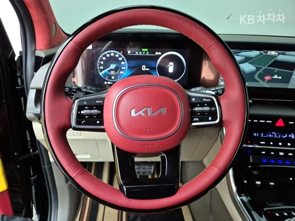 2023 - kia carnival