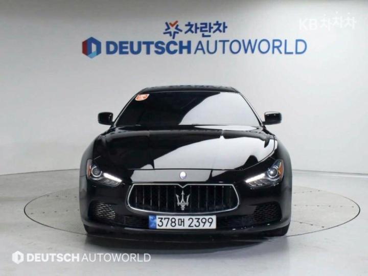 Maserati Ghibli 3.0 V6 4