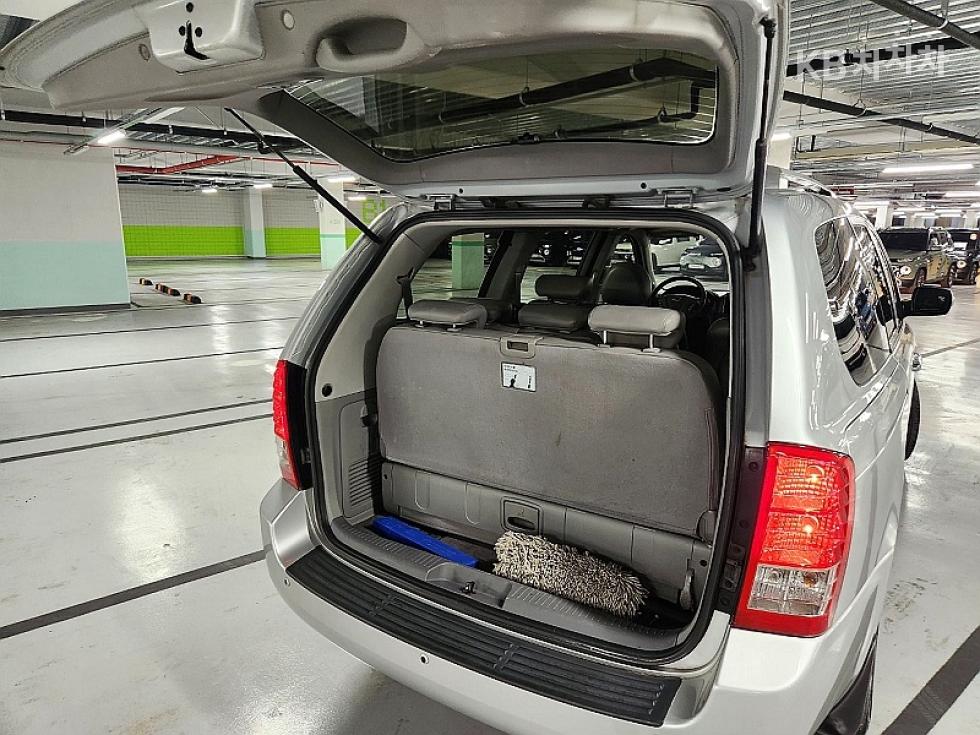 2012 - kia carnival