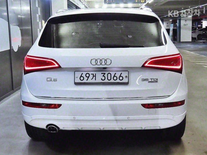 Audi Q5 35 TDI Quattro Dynamic 8R 6