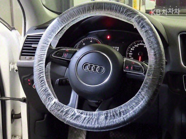 Audi Q5 35 TDI Quattro Dynamic 8R 9