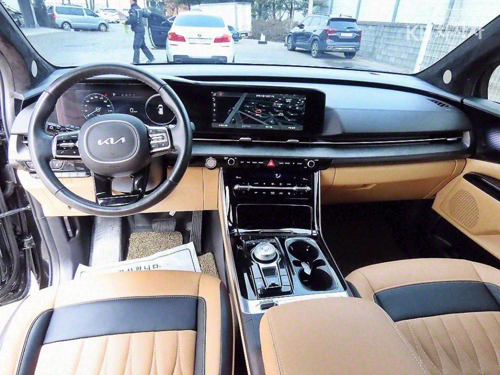 2022 - kia carnival