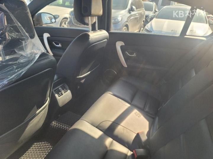 Renault SM5 New Platinum 1.6 TCE Base Type 9