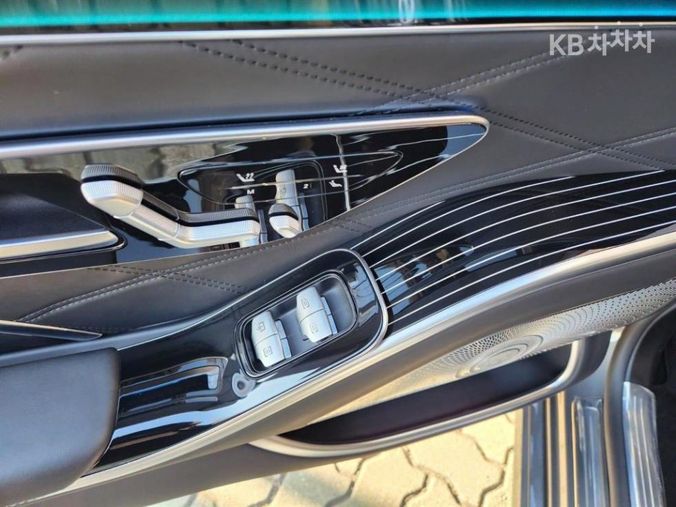 Mercedes-Benz S-klasse — miniaturë 7
