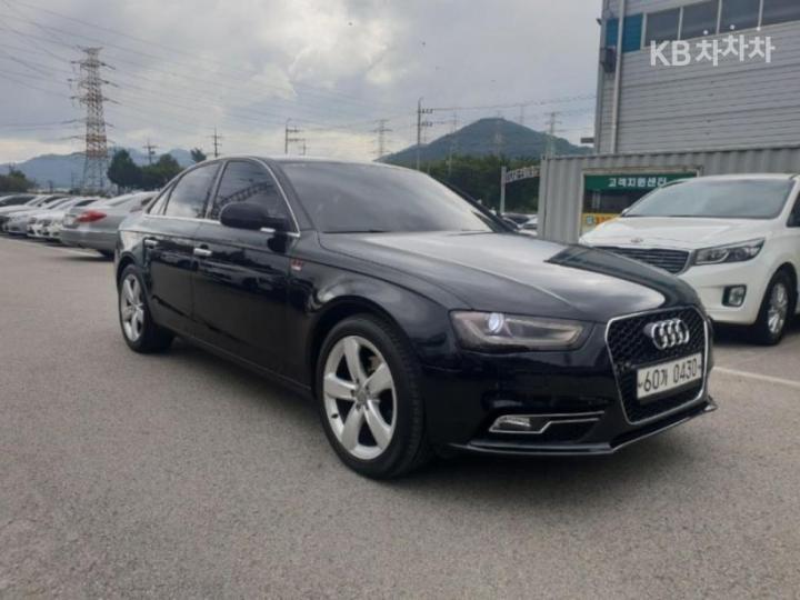Audi A4 NEW 2.0 TDI Dynamic 13 year ~ 4