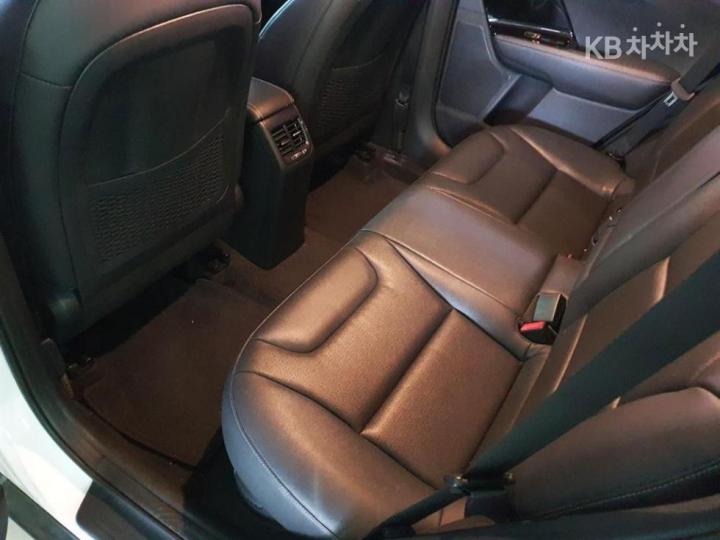 Kia Niro 1.6 Prestige 10