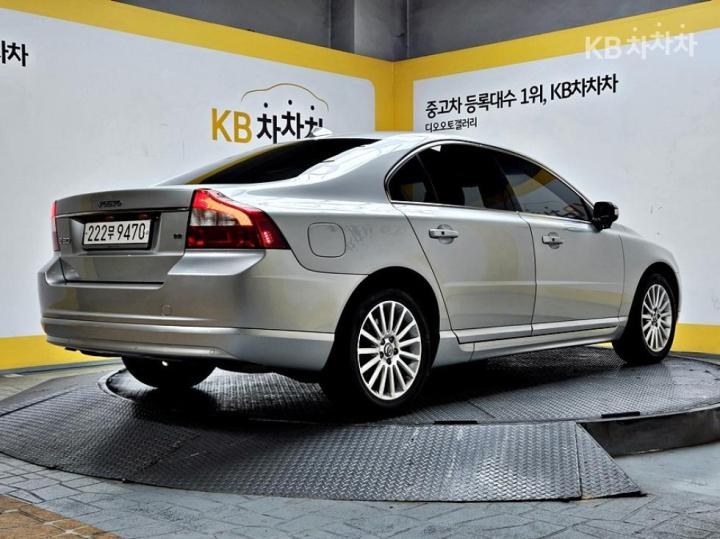 Volvo S80 3.2 8