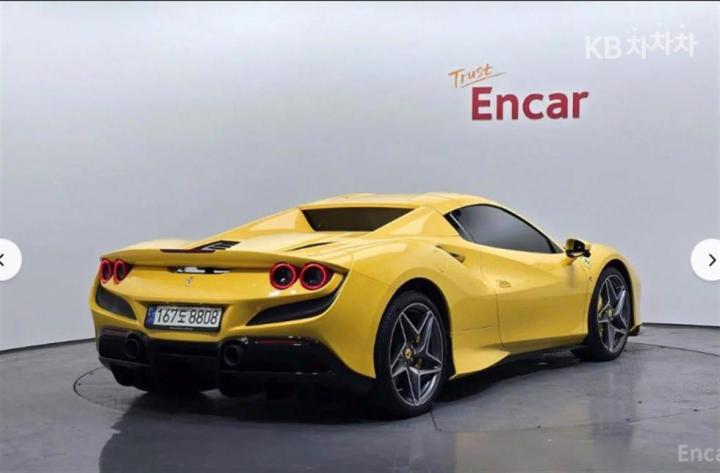 Ferrari F8 Tributo — miniaturë 2