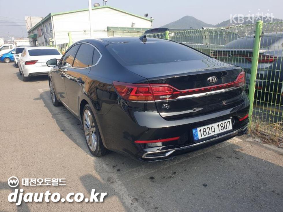 2020 - kia k7