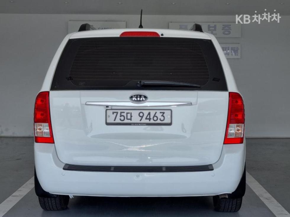 2012 - kia carnival