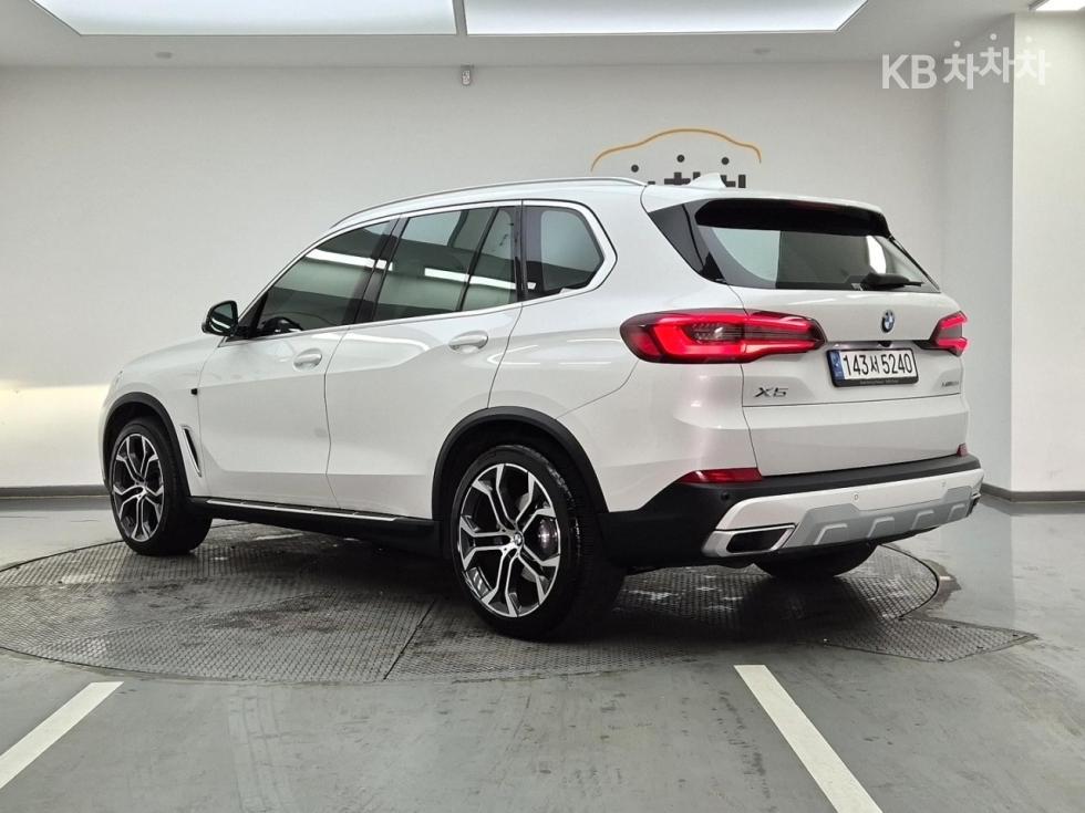 BMW X5 — miniaturë 3