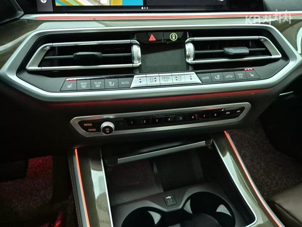 BMW X5 — miniaturë 10