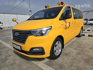 Hyundai Starex LPi 어린이보호차 12인승 — foto 1
