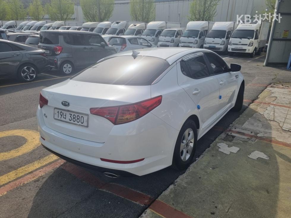 2011 - kia k5