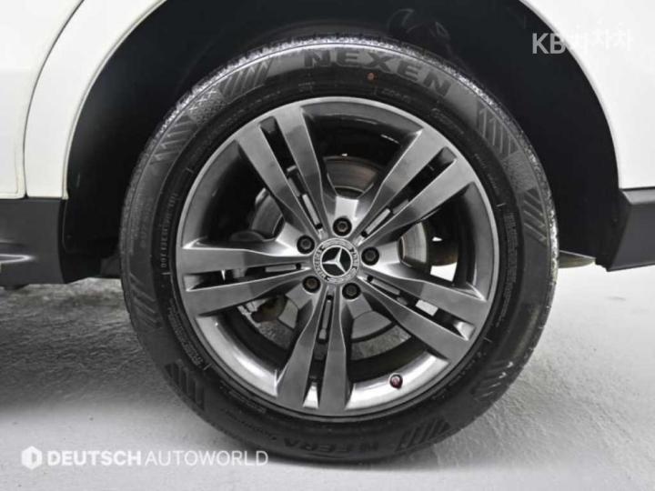 Mercedes-Benz M-Class New ML350 BlueTEC 4MATIC W166 6