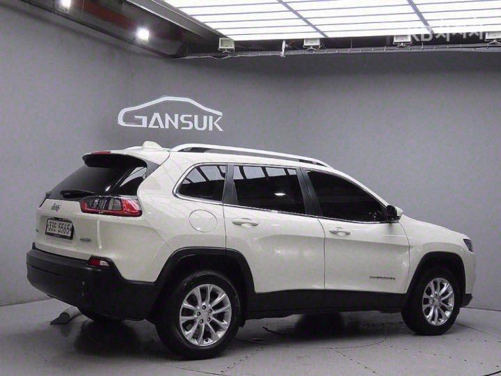 Jeep Cherokee 2.4 Longitude High 5