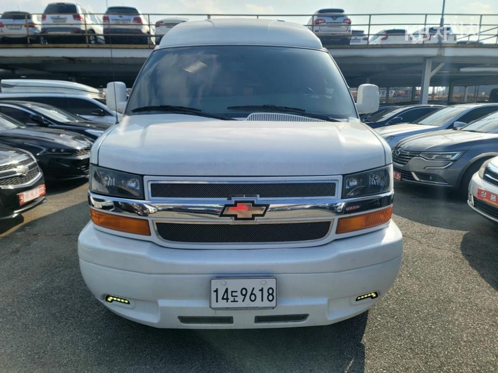 2016 - chevrolet express van
