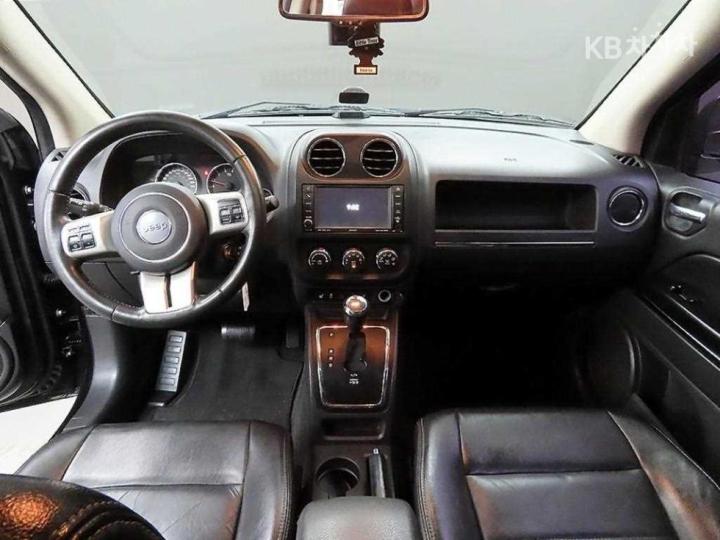 Jeep Compass New 2.4 4WD Limited 11 year ~ now 10